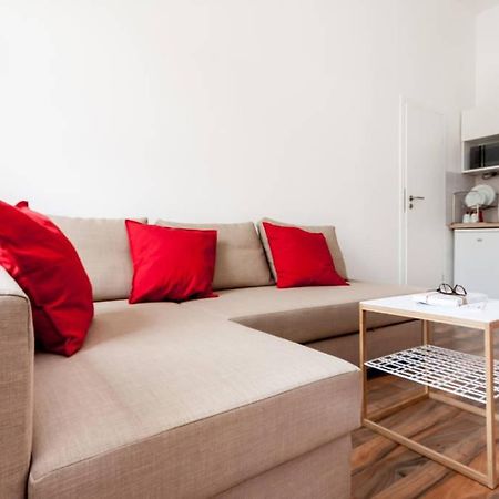 Loft Style Apartment In Hipster Area Budapest Bagian luar foto